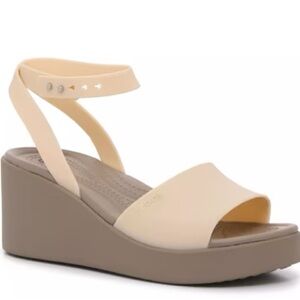 NWOT Crocs Brooklyn Wedge Sandal